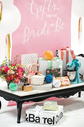Bridal Registry Gift Guide: Gifts $100-$250